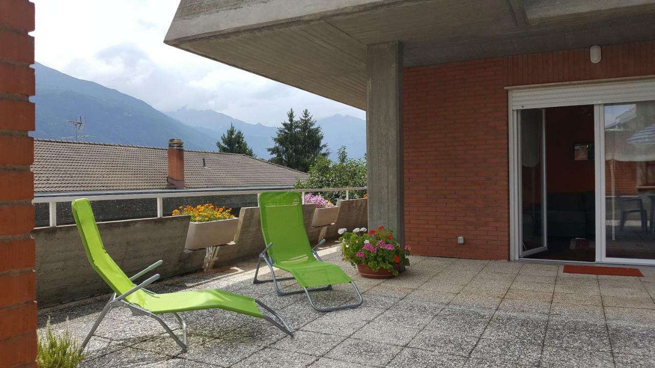 La Betulla Appartamento Confortevole Wifi E Parking Free Aosta Exterior photo