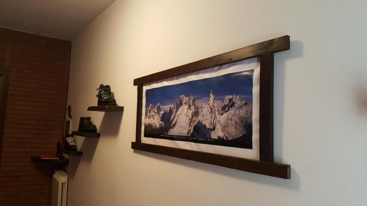 La Betulla Appartamento Confortevole Wifi E Parking Free Aosta Exterior photo
